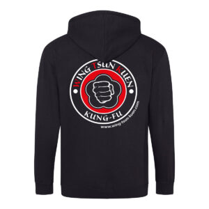 Schwarzer Hoodie mit Wing Tsun Kuen Logo.